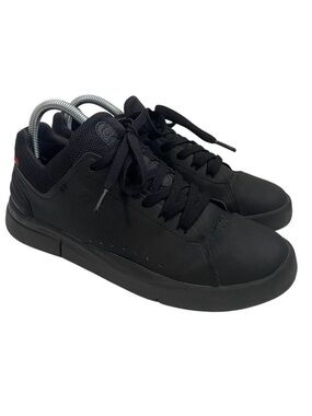 On Running THE ROGER Advantage Women's Sneaker All Black Size 8.5 CloudTec